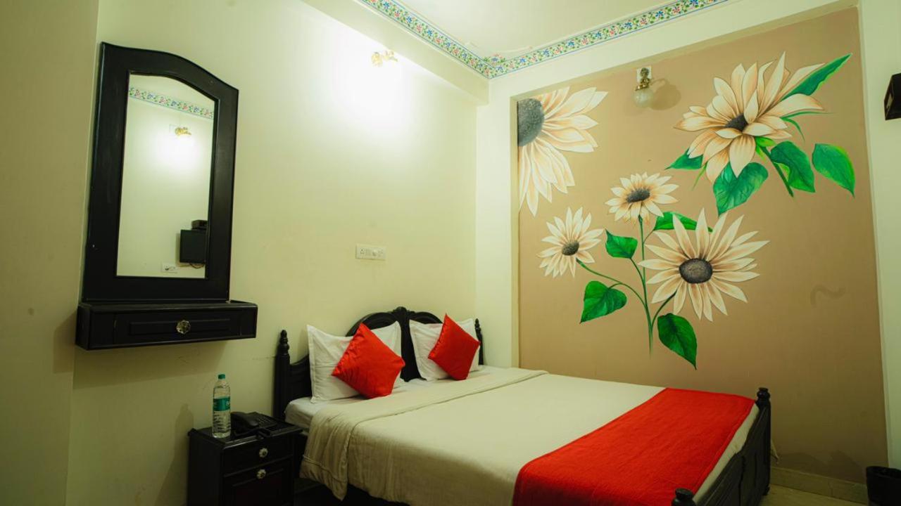 Hotel Lake Paradise Udaipur Eksteriør billede
