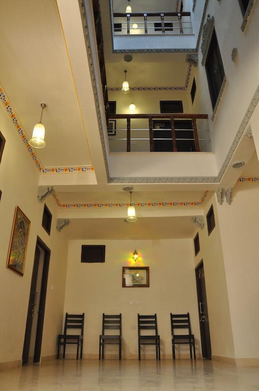 Hotel Lake Paradise Udaipur Værelse billede