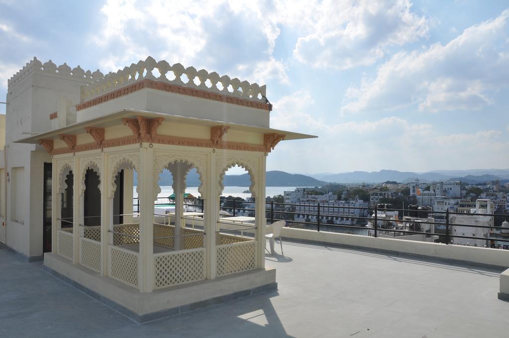 Hotel Lake Paradise Udaipur Eksteriør billede