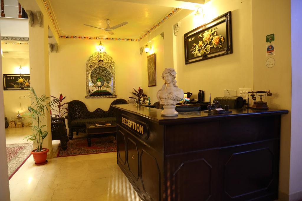 Hotel Lake Paradise Udaipur Eksteriør billede