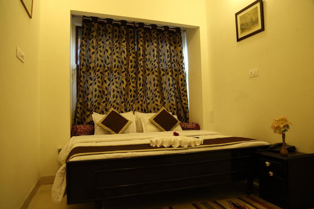 Hotel Lake Paradise Udaipur Eksteriør billede