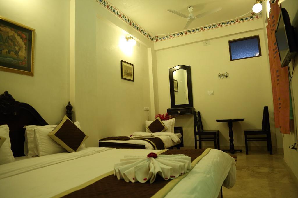 Hotel Lake Paradise Udaipur Eksteriør billede